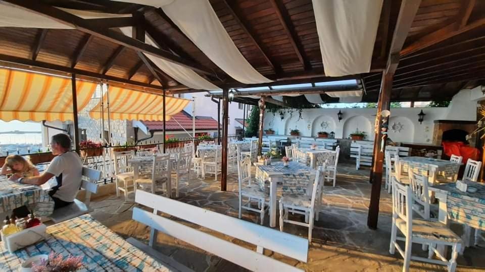 Orion Guest House Sozopol Eksteriør bilde