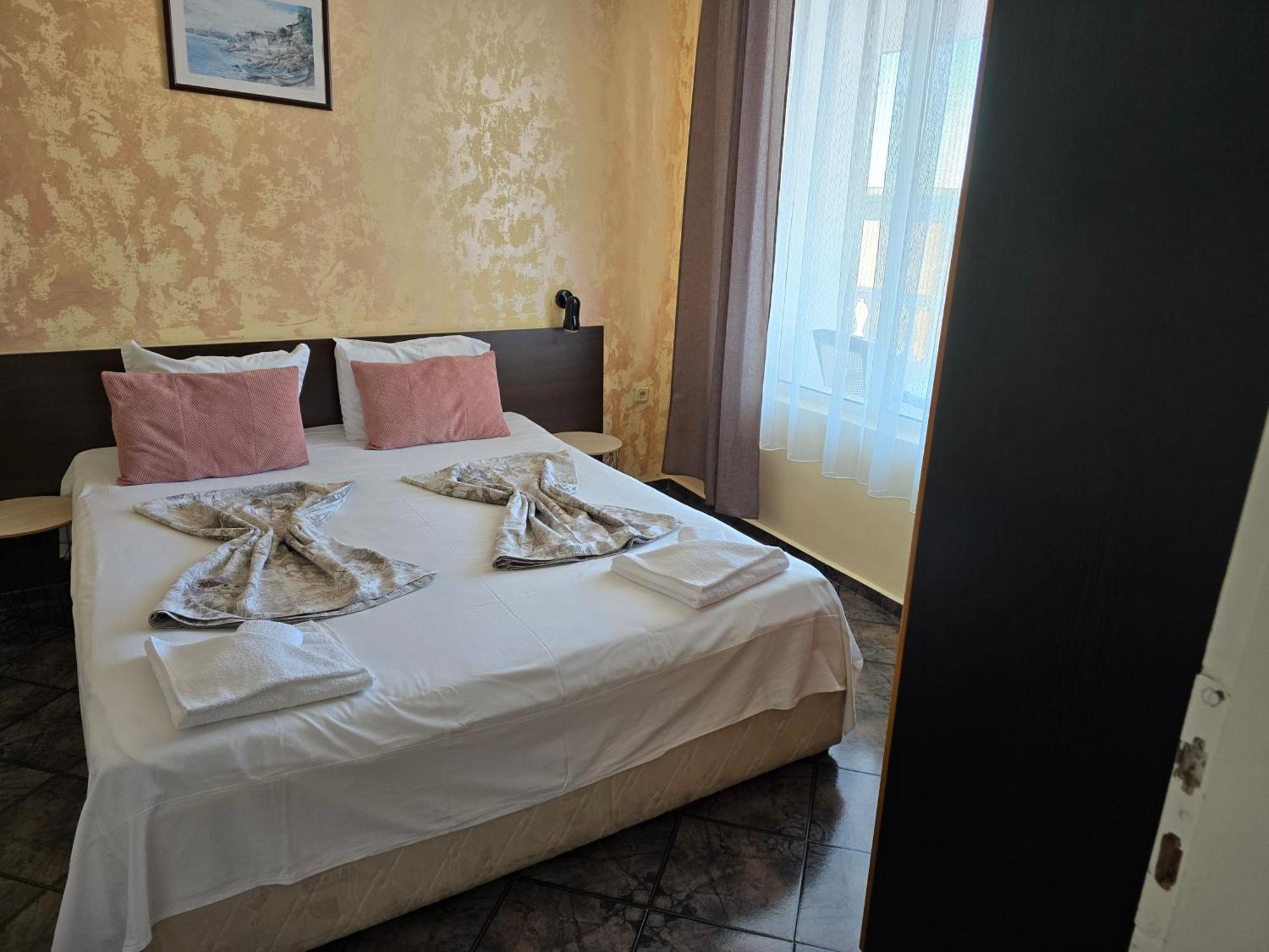 Orion Guest House Sozopol Eksteriør bilde