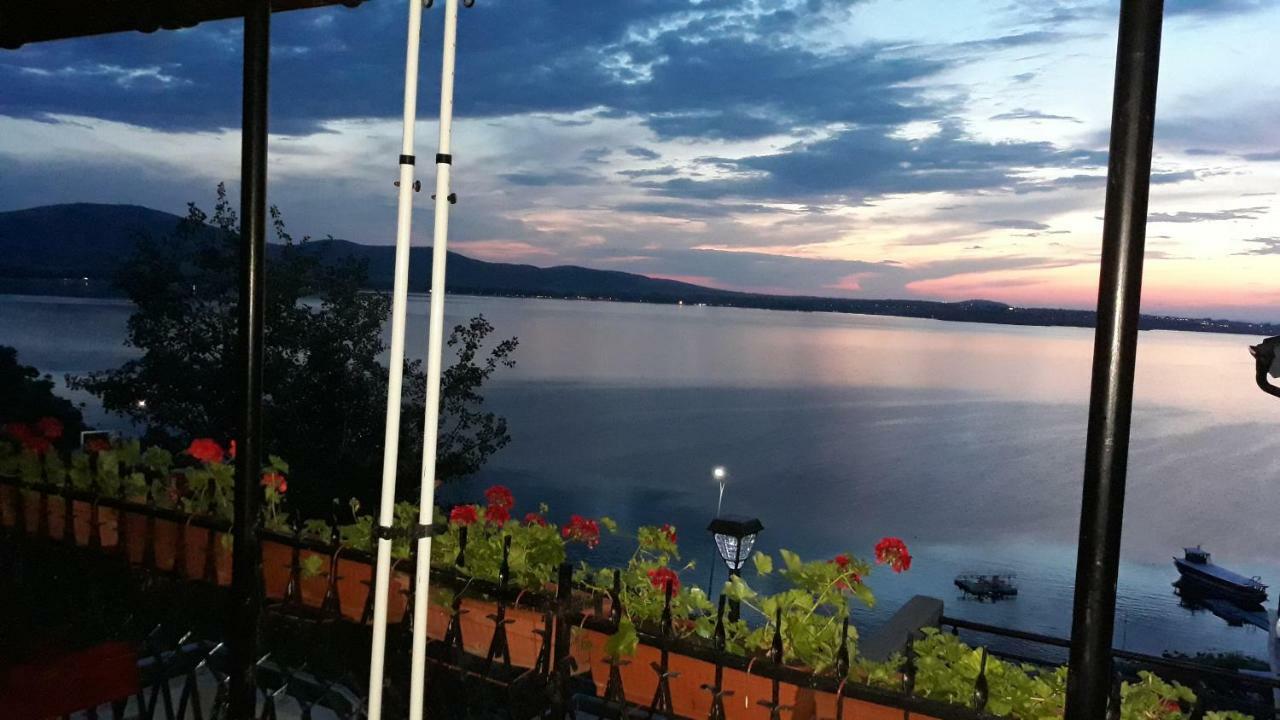 Orion Guest House Sozopol Eksteriør bilde