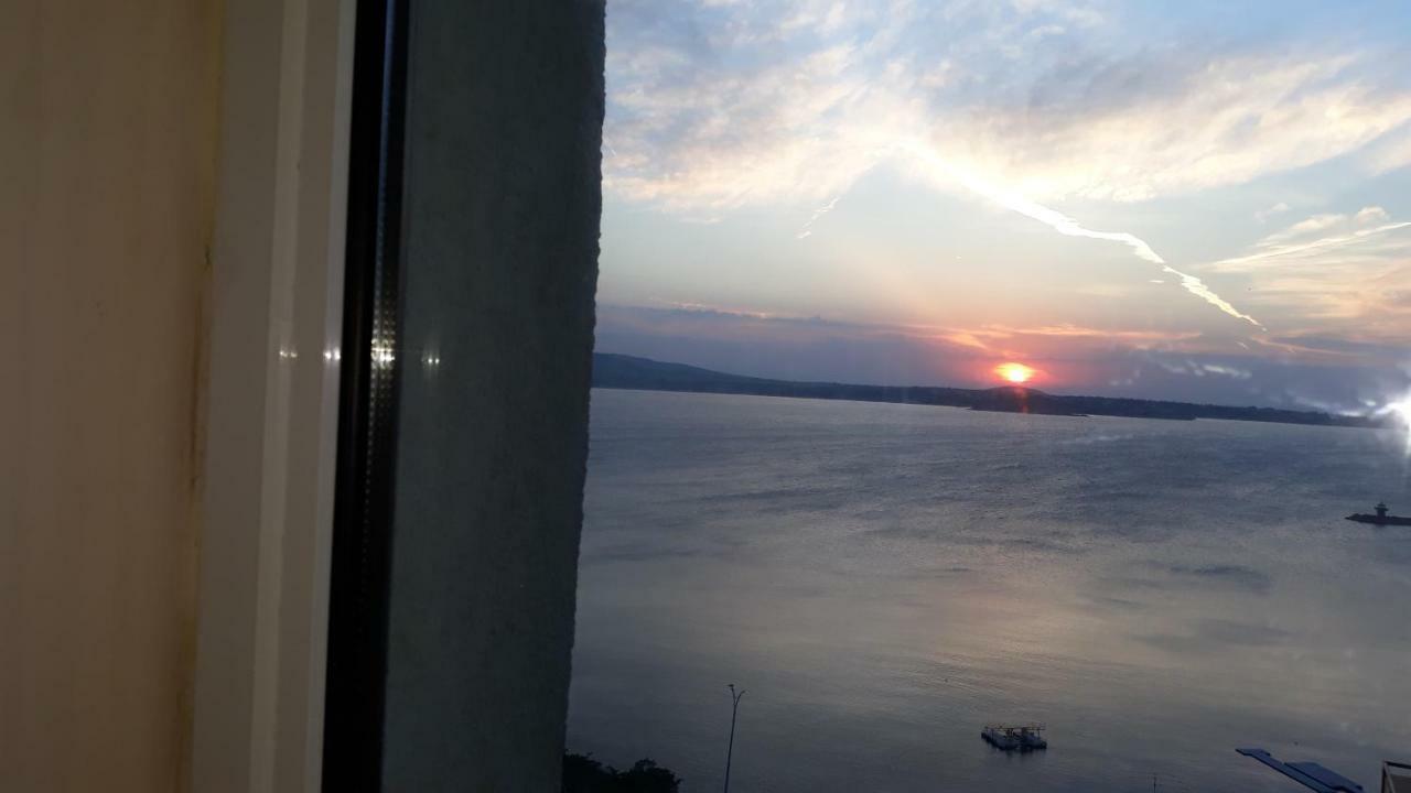 Orion Guest House Sozopol Eksteriør bilde